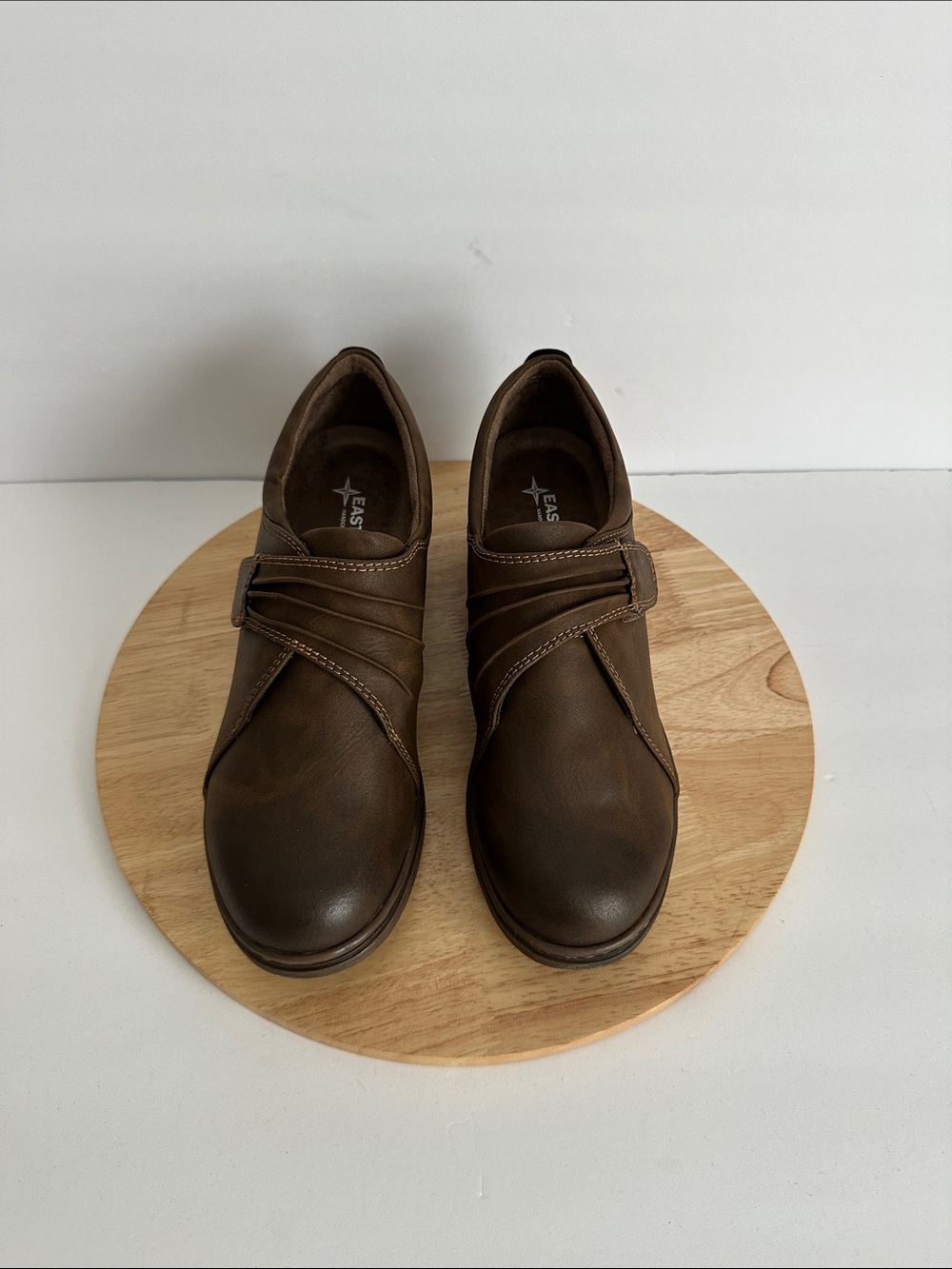 Eastland Maggie Womens Round Closed Toe Slip-On Shoe